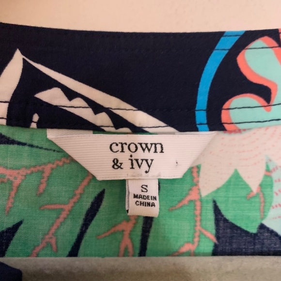 Crown & Ivy Split Neck Shift Dress Tropical Parrot - Picture 4 of 6